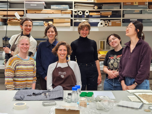 Amsterdam (Netherlands), 2025 Workshop on texture replication in book and paper conservation. Masters students from UvA (University of Amsterdam).