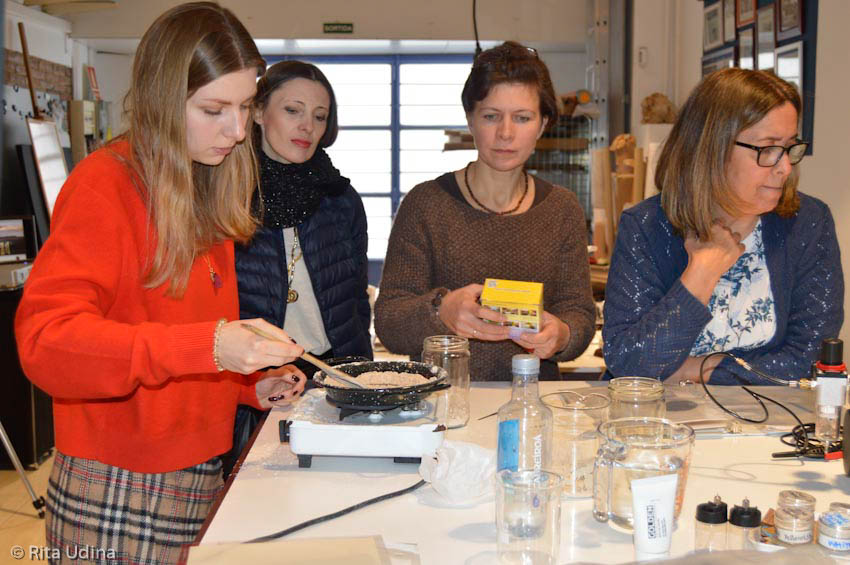 Paulina, Ágnes, Kristina and Amparo, toasting micro powdered cellulose